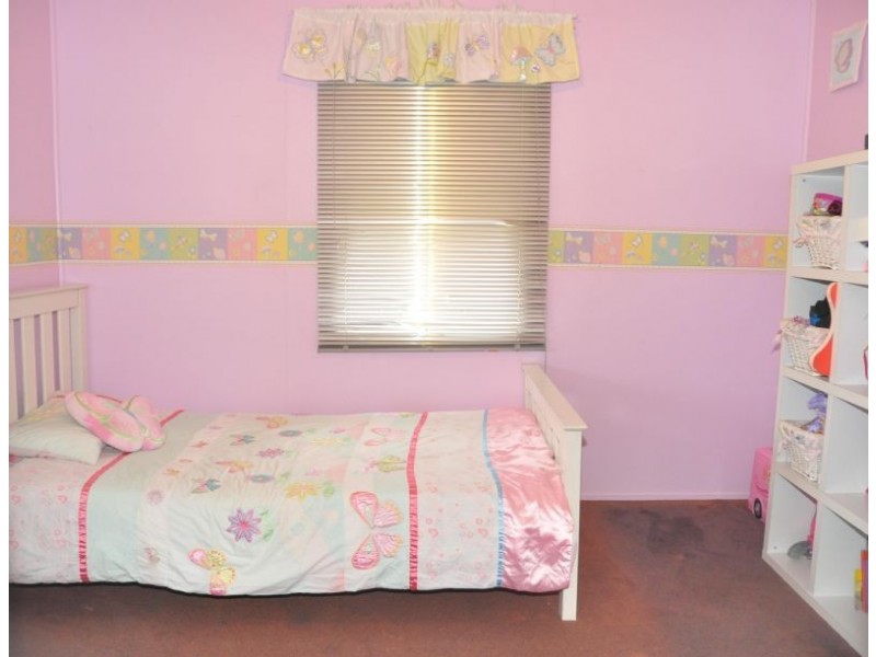 31 Melville Street, Charters Towers QLD 4820