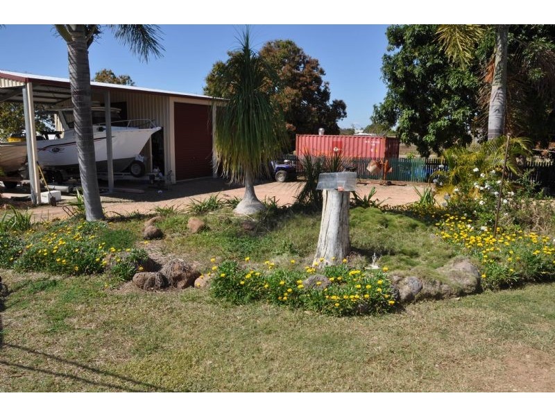 31 Melville Street, Charters Towers QLD 4820