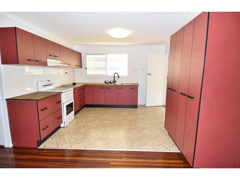 66 Baker Street, Richmond Hill QLD 4820