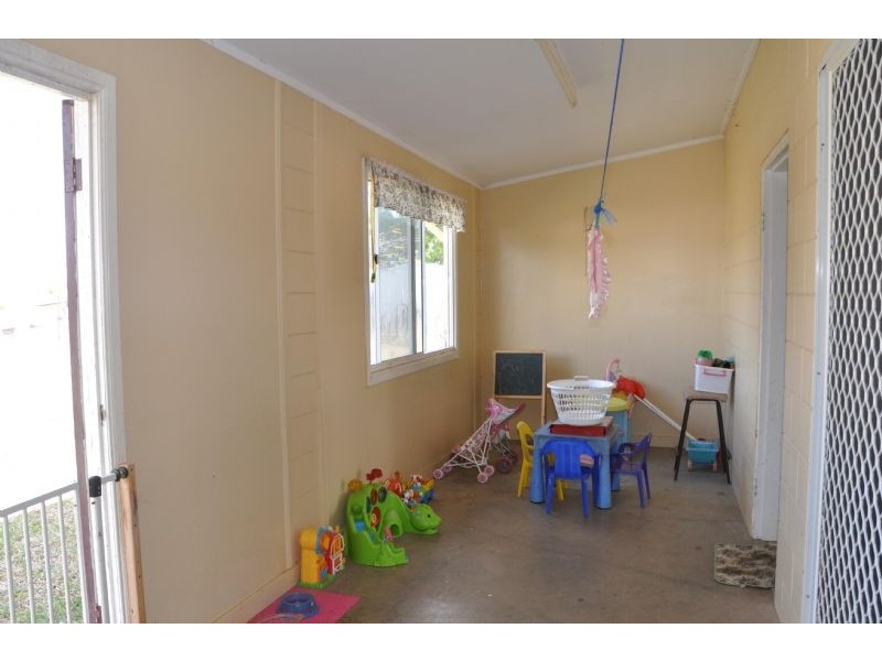 19 Aberdeen Road, Charters Towers QLD 4820