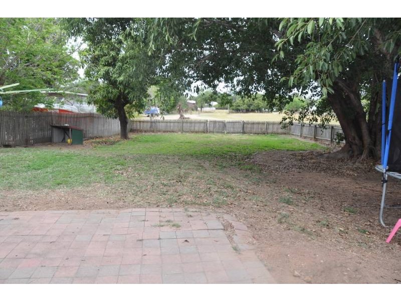 25 Vulture Street, Charters Towers QLD 4820