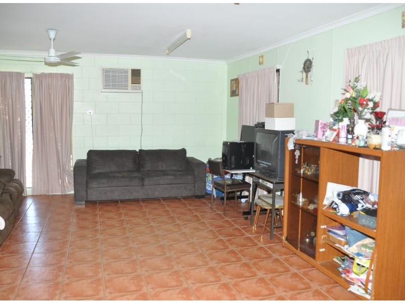 12 Devereux Street, Charters Towers QLD 4820