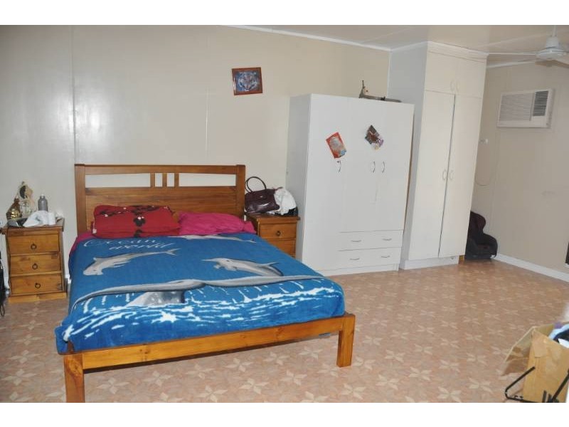 12 Devereux Street, Charters Towers QLD 4820