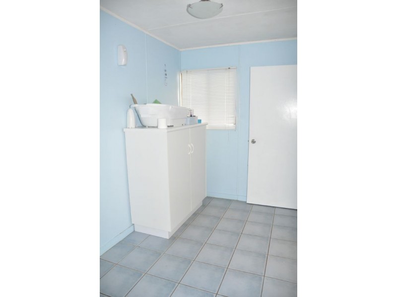 12 Devereux Street, Charters Towers QLD 4820