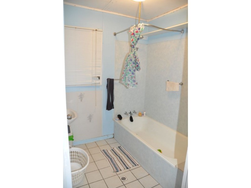 12 Devereux Street, Charters Towers QLD 4820