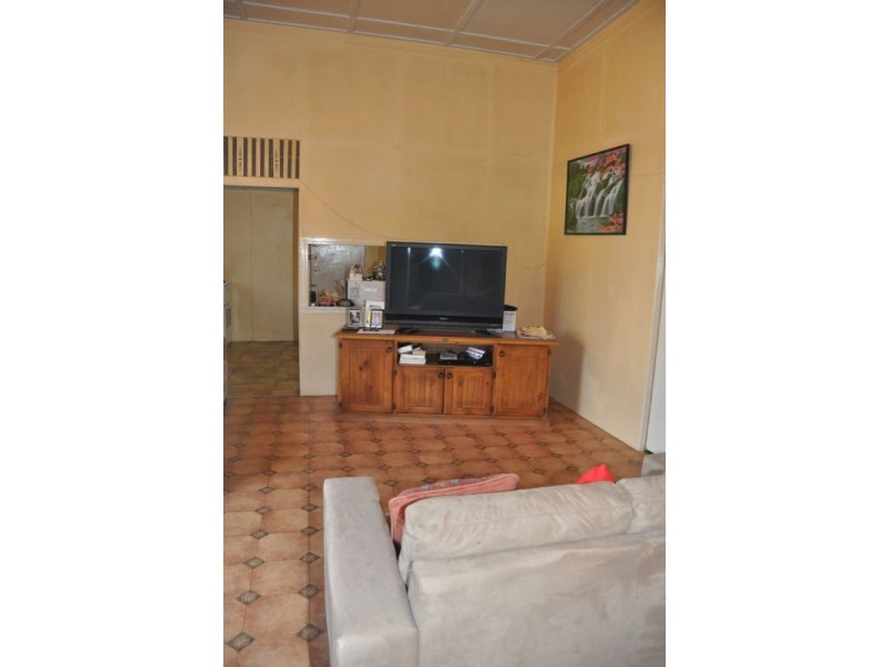21 Rainbow Road, Charters Towers QLD 4820