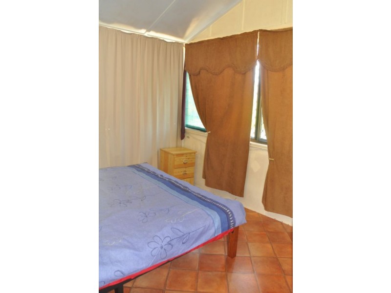 21 Rainbow Road, Charters Towers QLD 4820