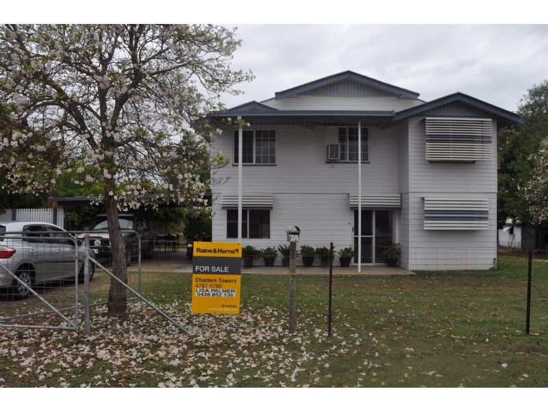 7a Hackett Terrace, Richmond Hill QLD 4820