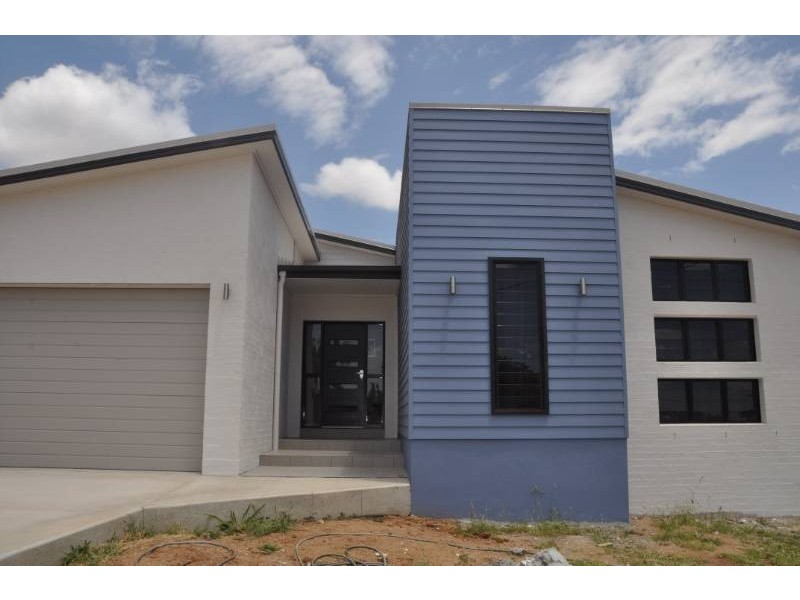 23a New Queen Road, Charters Towers QLD 4820