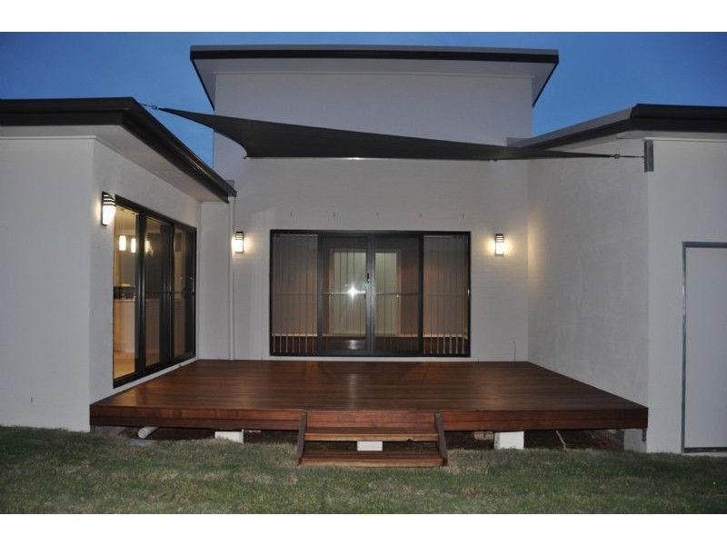 23a New Queen Road, Charters Towers QLD 4820