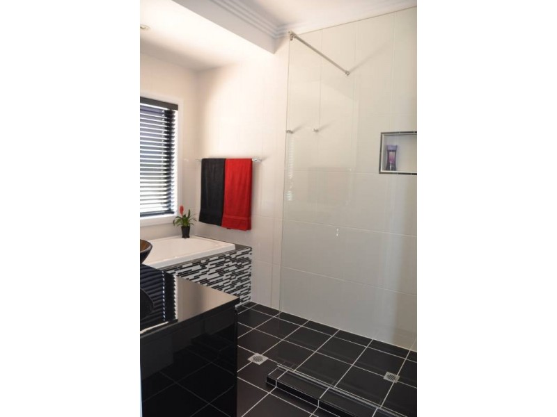 23a New Queen Road, Charters Towers QLD 4820