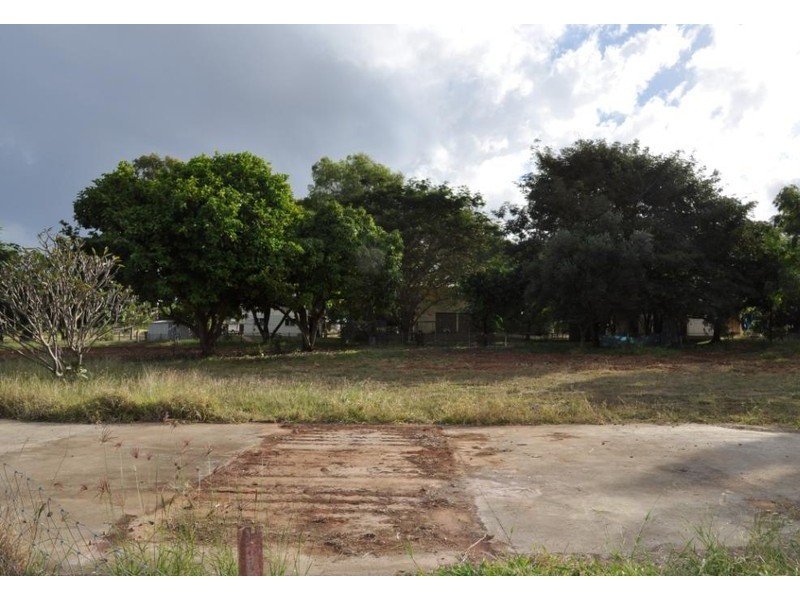 3 Hewett Street, Charters Towers QLD 4820