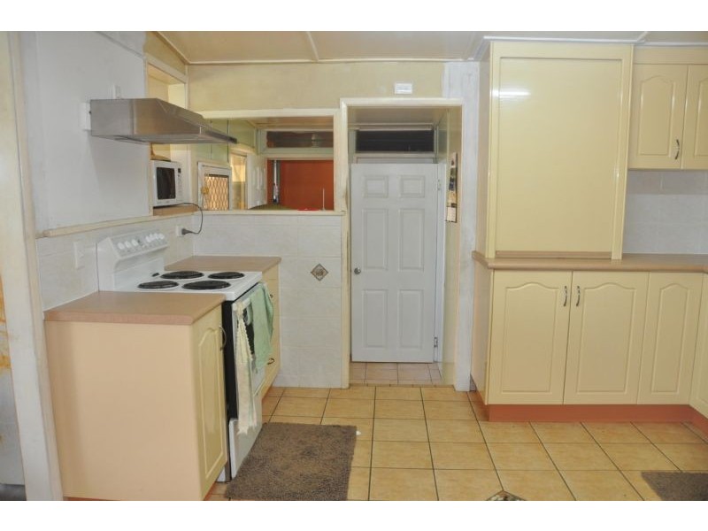 37 Aberdeen Road, Charters Towers QLD 4820