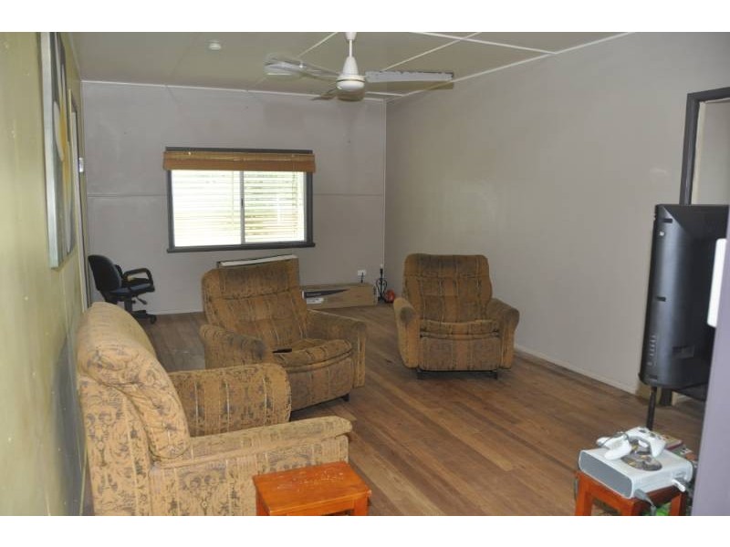 37 Aberdeen Road, Charters Towers QLD 4820