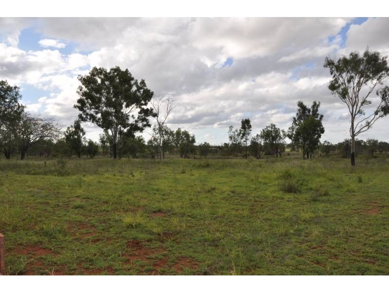 40 Leake Road, Southern Cross QLD 4820