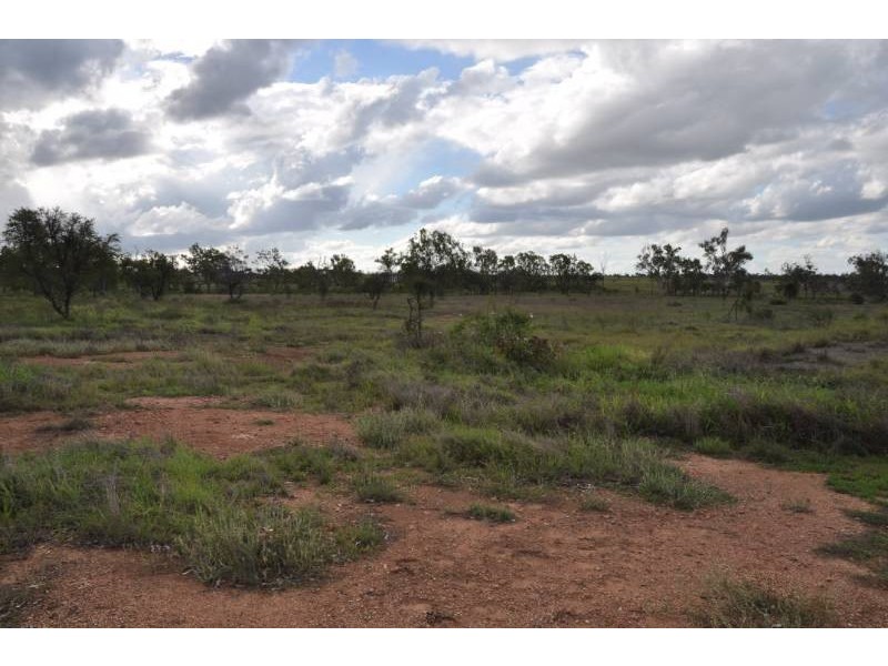 40 Leake Road, Southern Cross QLD 4820