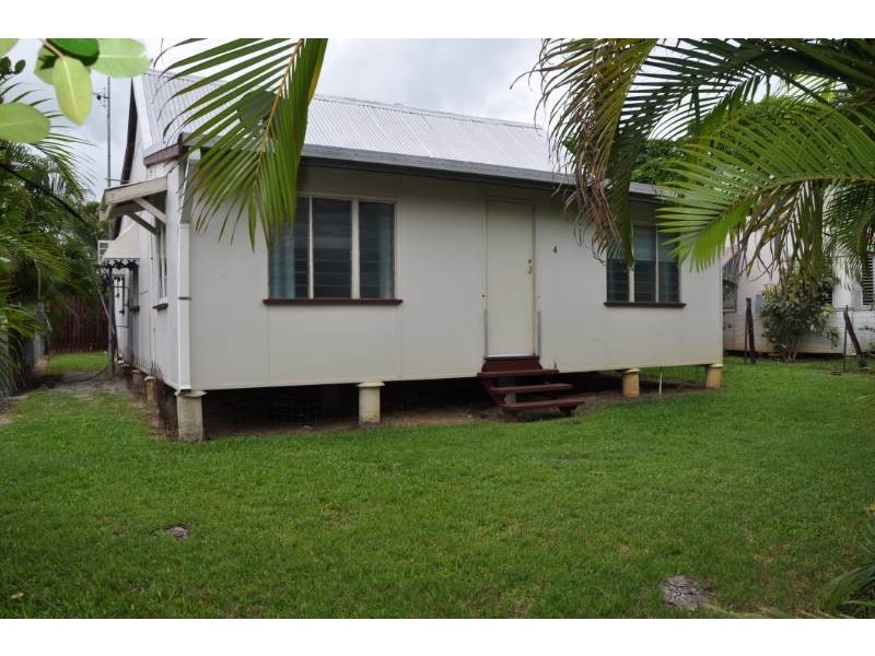 4 Plummer Street, Charters Towers QLD 4820