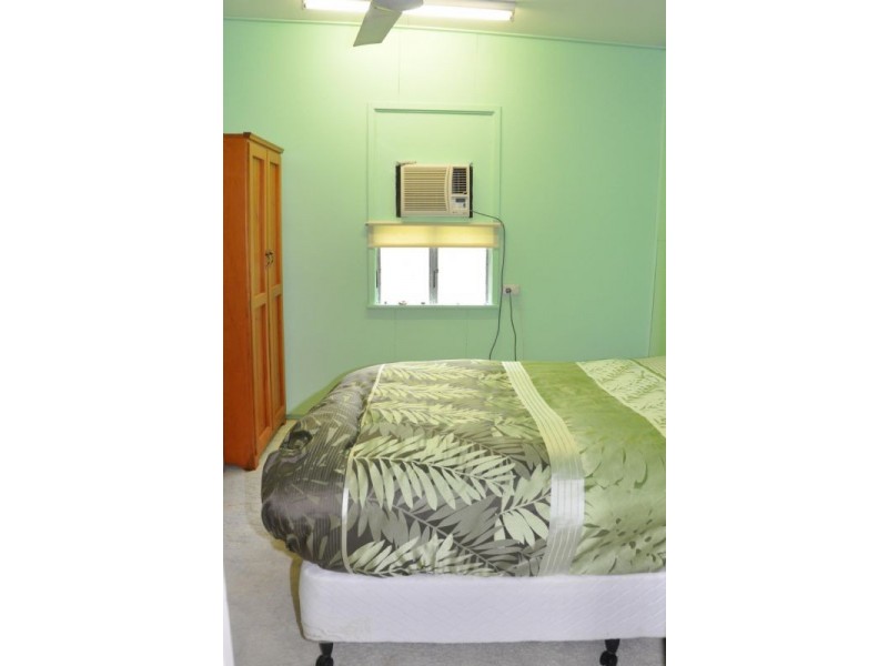 4 Plummer Street, Charters Towers QLD 4820