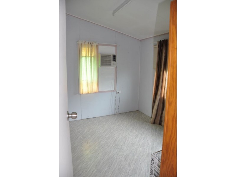 4 Plummer Street, Charters Towers QLD 4820