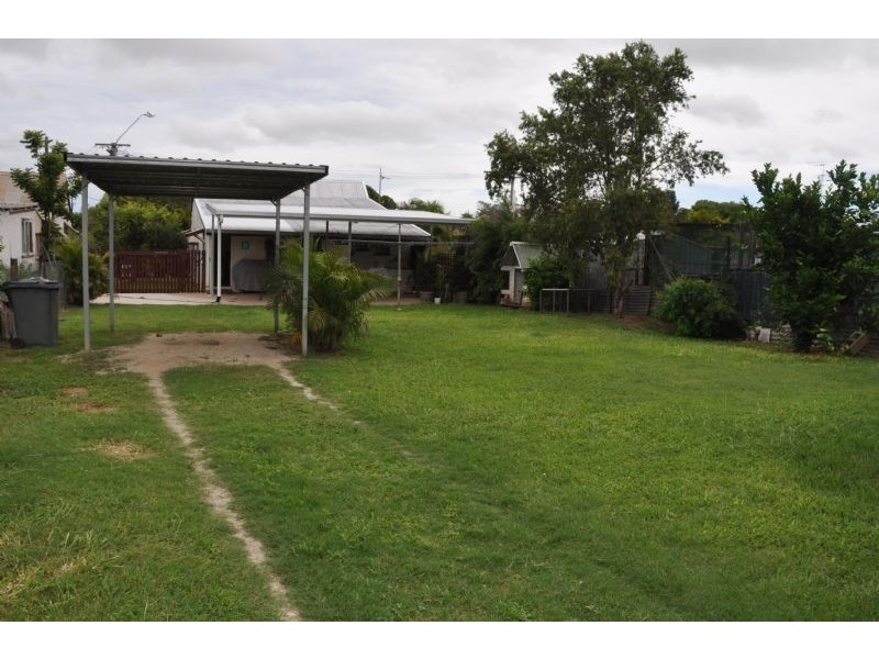 4 Plummer Street, Charters Towers QLD 4820