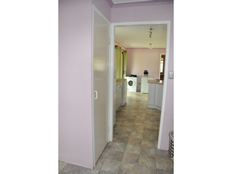 39 Hicks Street, Charters Towers QLD 4820