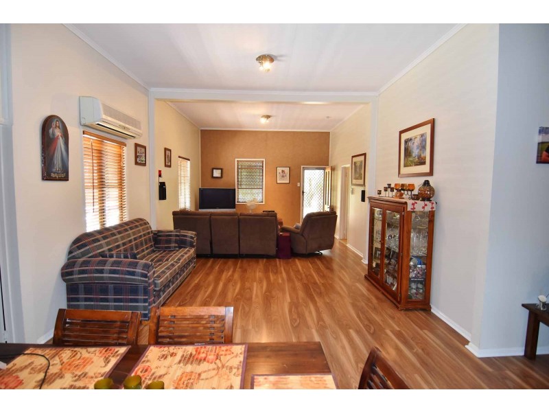 7 Aland Street, Charters Towers City QLD 4820