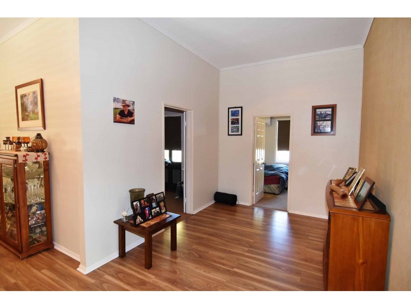 7 Aland Street, Charters Towers City QLD 4820