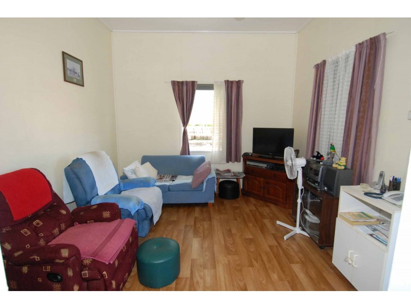 11 Enterprise Road, Charters Towers QLD 4820