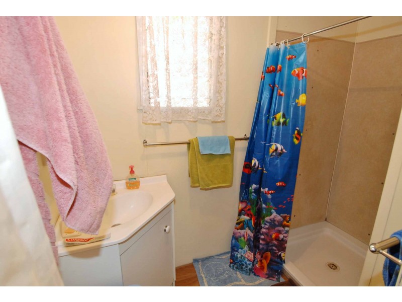 11 Enterprise Road, Charters Towers QLD 4820