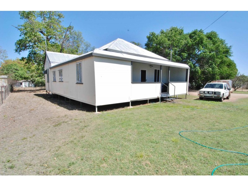11 Enterprise Road, Charters Towers QLD 4820