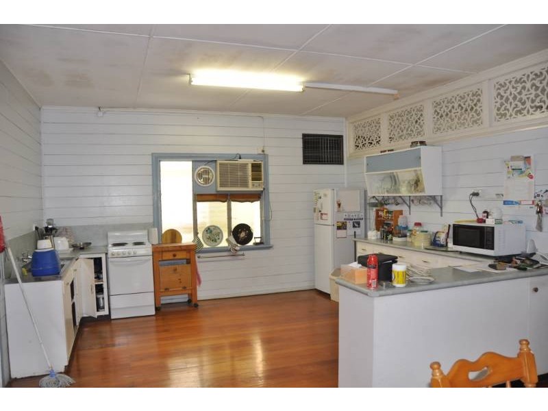 14 Millchester Road, Charters Towers QLD 4820
