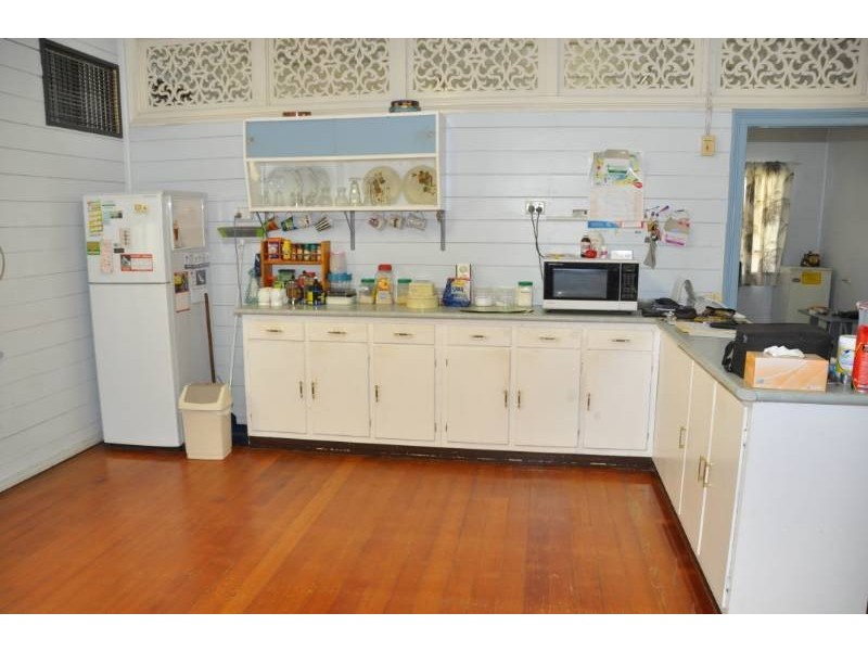 14 Millchester Road, Charters Towers QLD 4820