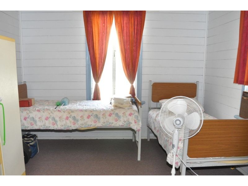 14 Millchester Road, Charters Towers QLD 4820