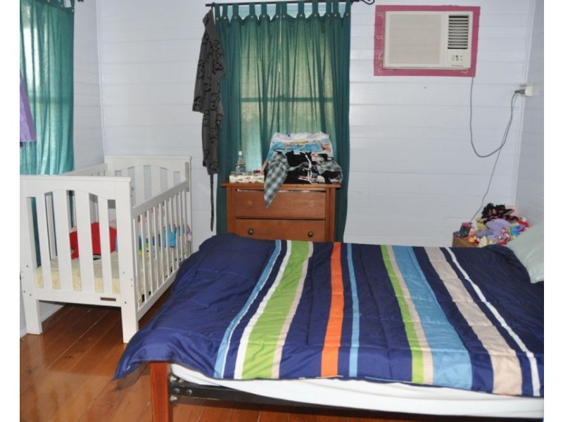 14  Vulture Street, Charters Towers QLD 4820