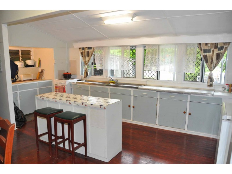 29 Charlotte Street, Charters Towers QLD 4820