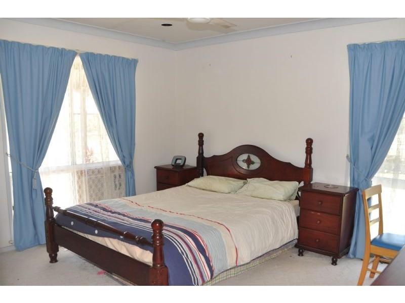 “Tookawyle” Lynd Highway, Charters Towers QLD 4820