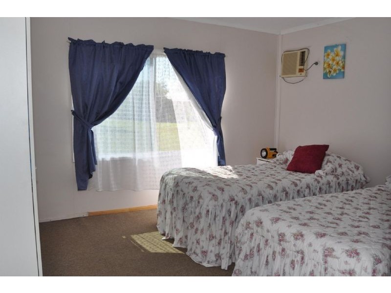 “Tookawyle” Lynd Highway, Charters Towers QLD 4820