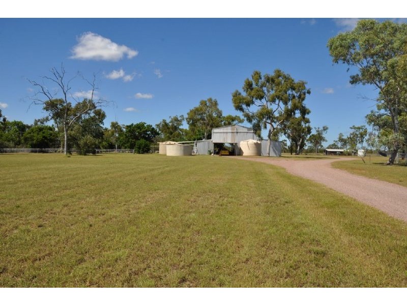 “Tookawyle” Lynd Highway, Charters Towers QLD 4820