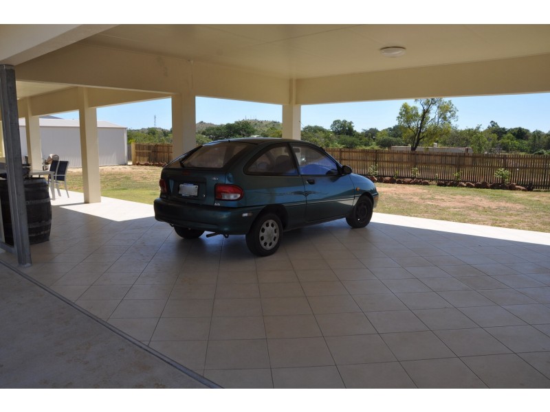 82 Aberdeen Road, Charters Towers QLD 4820