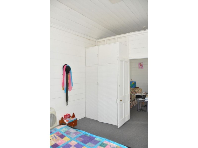 94 Mary Street, Charters Towers QLD 4820