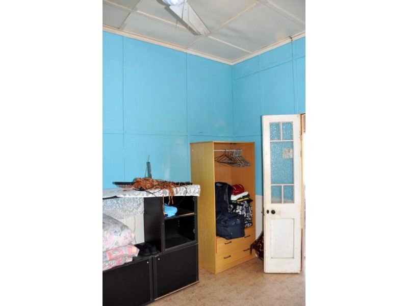 3 Devereux Street, Charters Towers QLD 4820