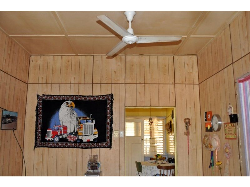 3 Devereux Street, Charters Towers QLD 4820