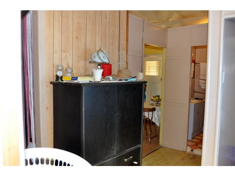 3 Devereux Street, Charters Towers QLD 4820