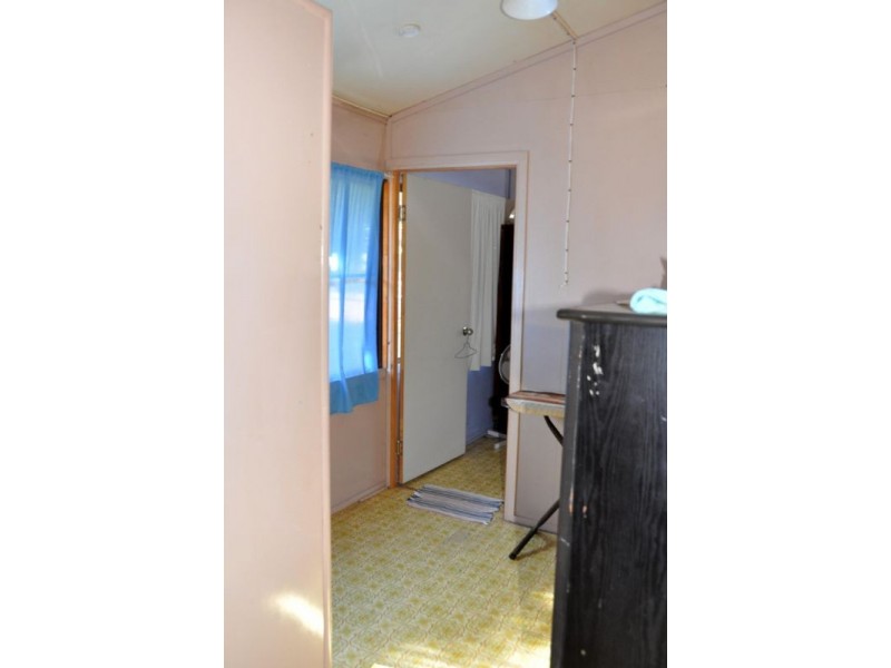 3 Devereux Street, Charters Towers QLD 4820