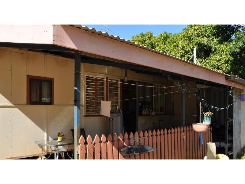 3 Devereux Street, Charters Towers QLD 4820