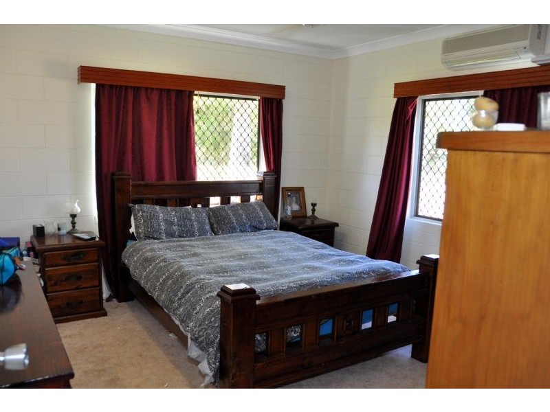 7 Mahoney Street, Charters Towers QLD 4820