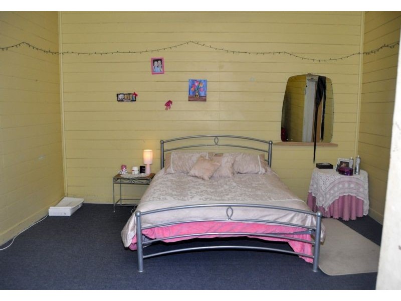 60 Hodgkinson Street, Charters Towers QLD 4820