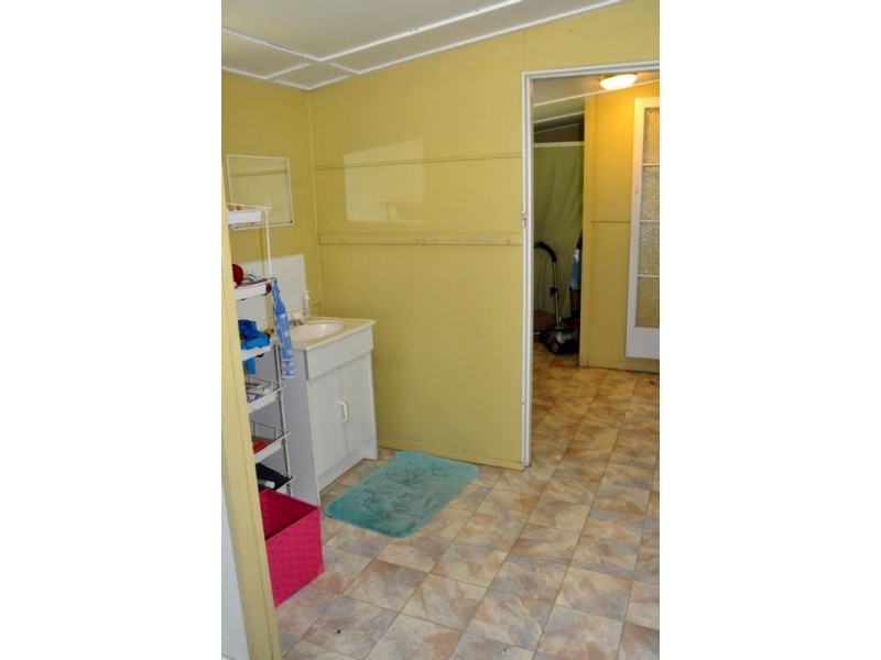 60 Hodgkinson Street, Charters Towers QLD 4820