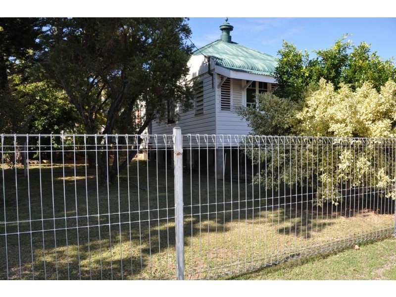 37 Miner Street, Charters Towers QLD 4820