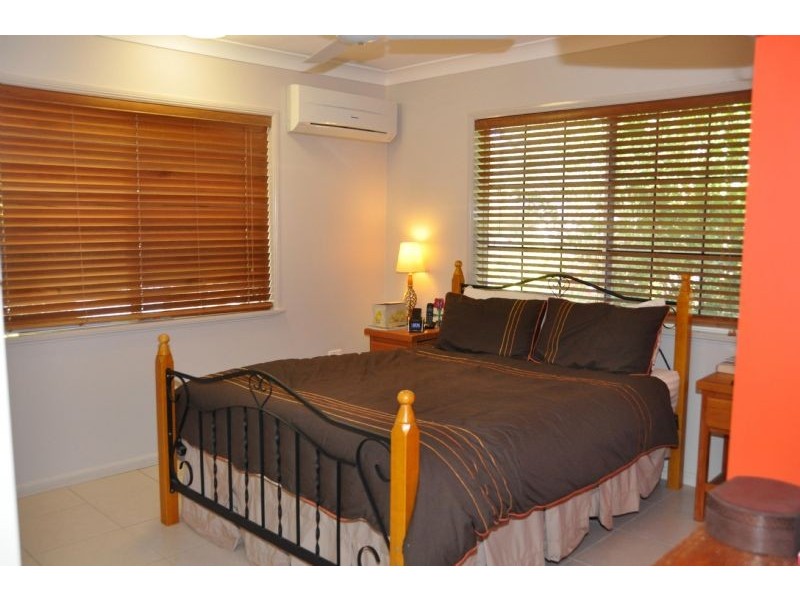 1 Deighton Street, Charters Towers QLD 4820